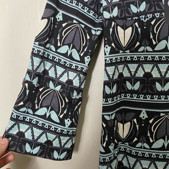 DIANE VON FURSTENBURG 100% Silk Dress - Picture 4 of 8